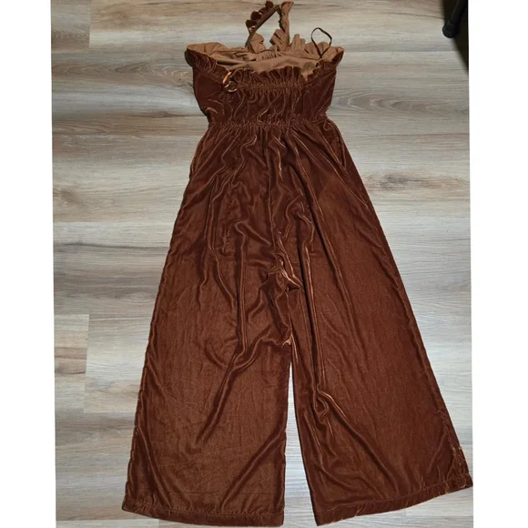 NWT (Flawed) Anthropologie Kristinit Gold Velvet Wide Leg Jumpsuit - Picture 3 of 15